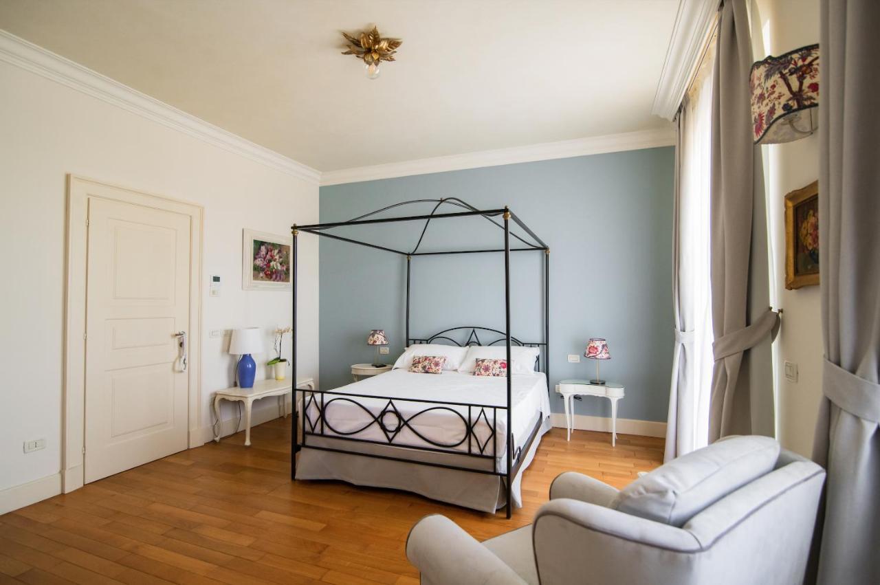 Villa San Pietro Desenzano del Garda Buitenkant foto